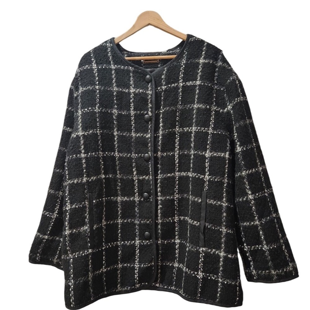Tahari Tweed Jacket Size 8 Womens Black White Plaid Button Front Career